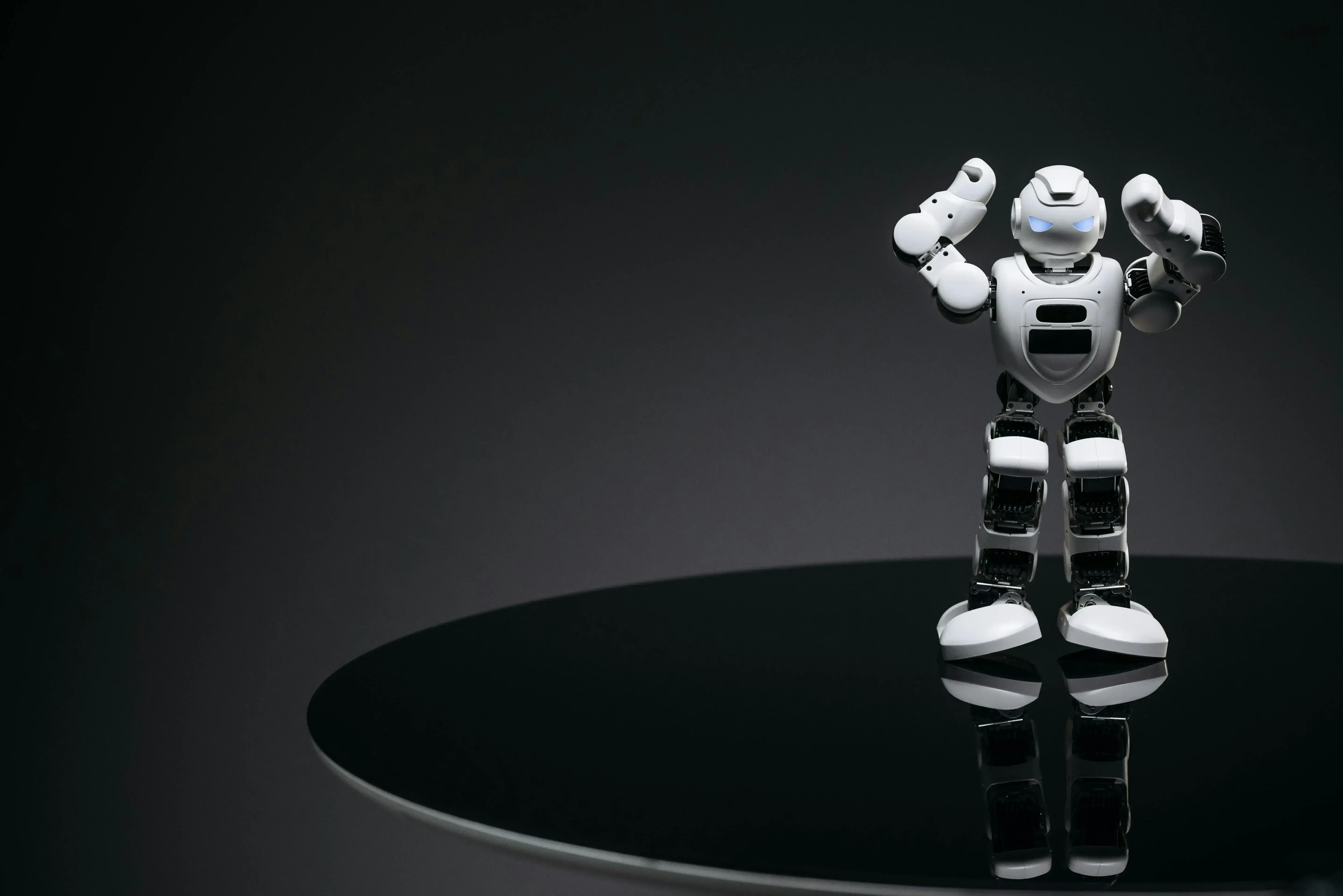 Comparaison entre les agents IA et les chatbots pour les applications d'entreprise
